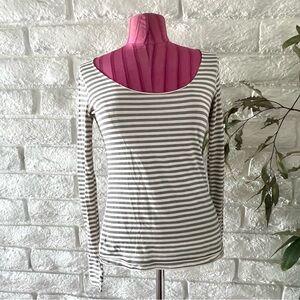 Lululemon Chic Striped Gray and White Long Sleeve Top  A-12